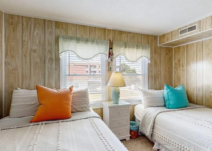 Holiday home Inviting Bayfront Escape With Outdoor Seating Pool And Great Location Ocean City
